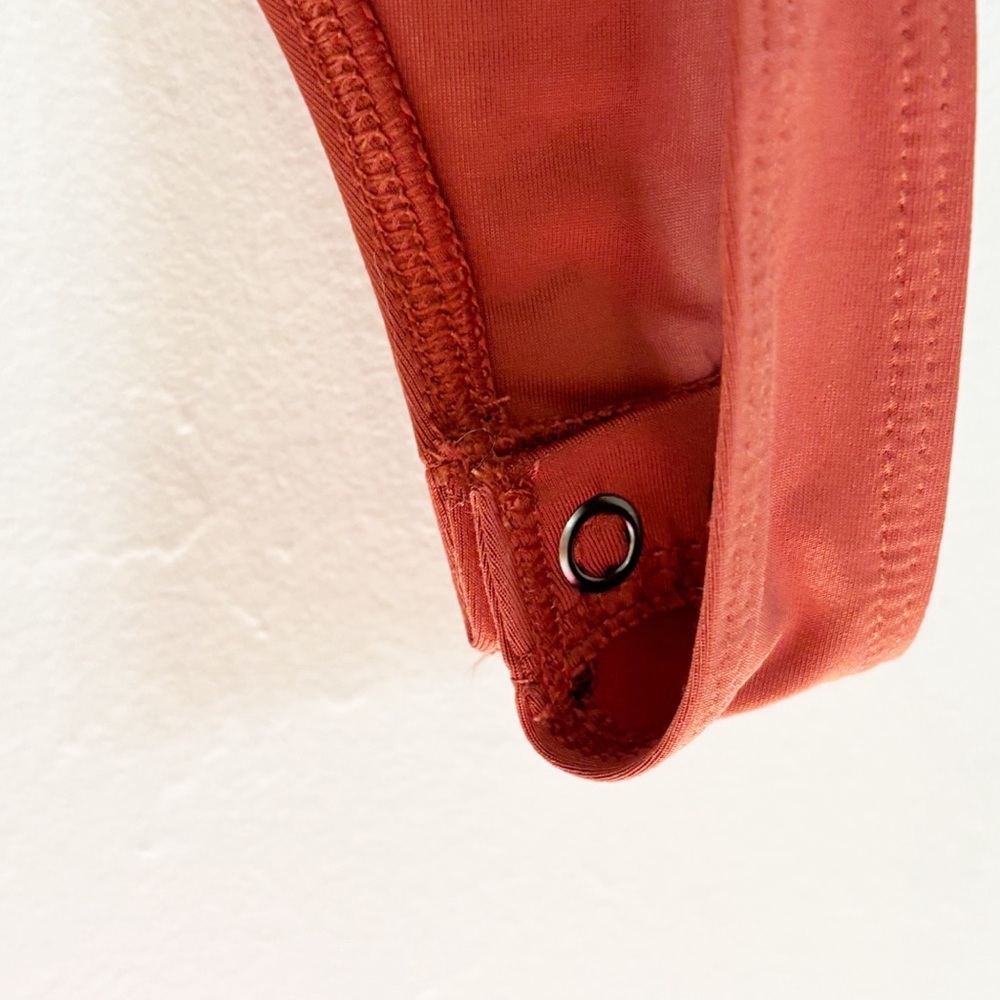 New EXPRESS Women’s Red Contour Body Suit Thong Ruched Padded Bust Size Small - Picture 7 of 9